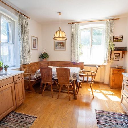 Landhauswohnung Mit Wildromantischem Garten Füssen Buitenkant foto