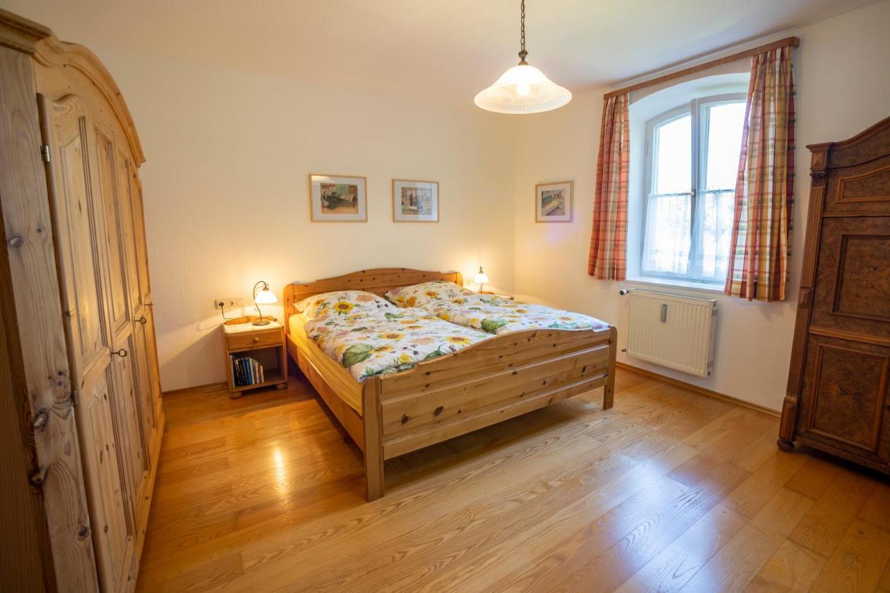 Landhauswohnung Mit Wildromantischem Garten Füssen Buitenkant foto