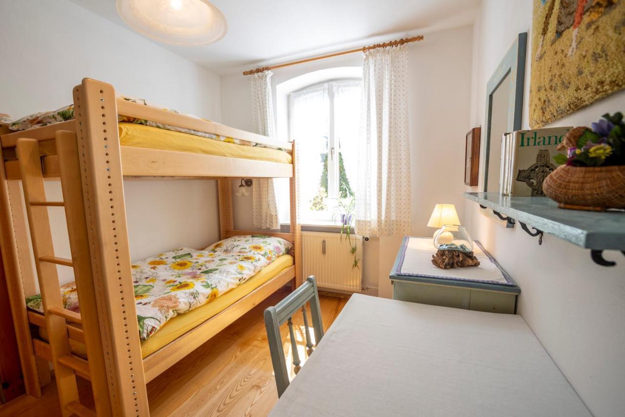 Landhauswohnung Mit Wildromantischem Garten Füssen Buitenkant foto
