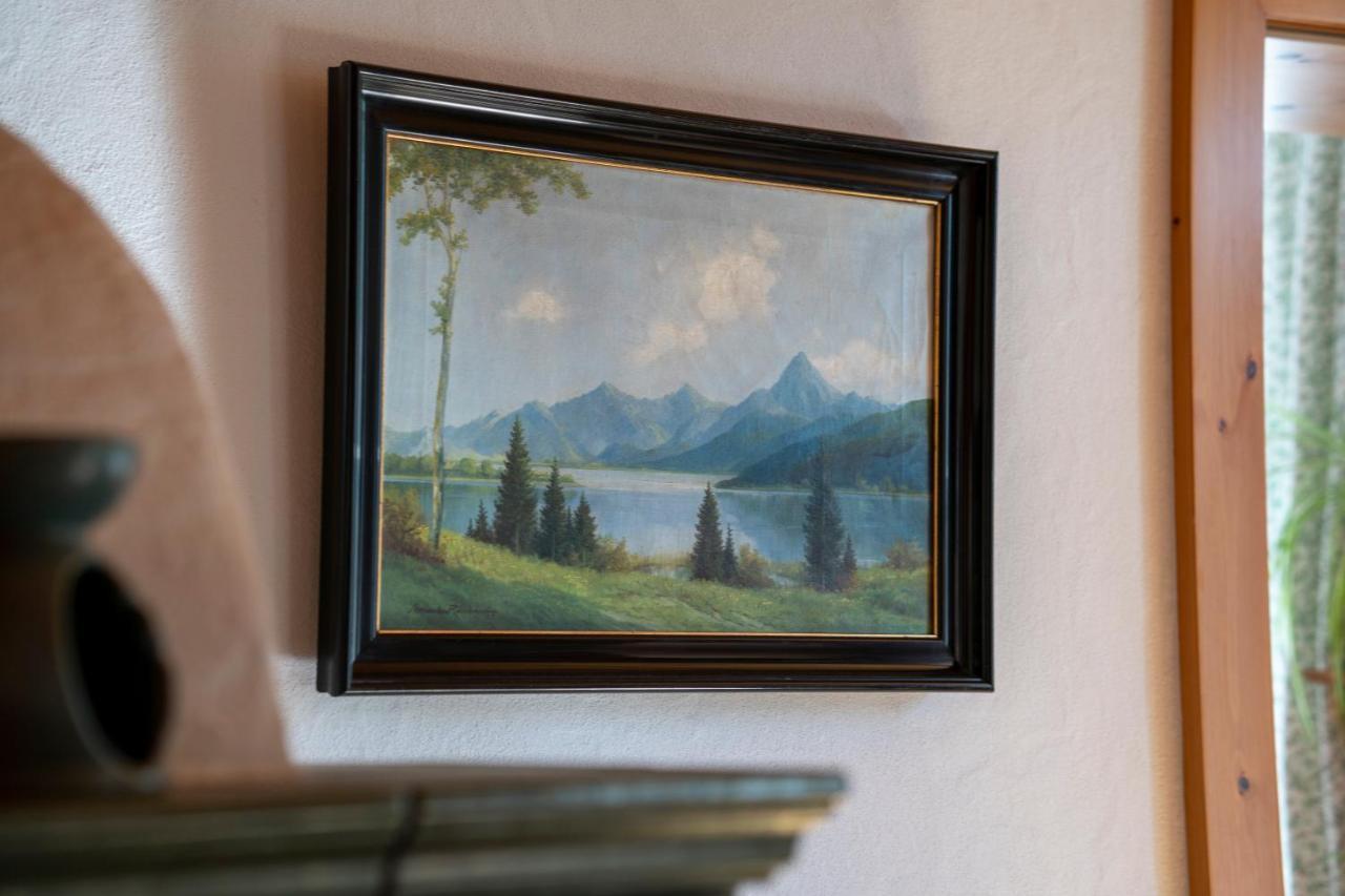 Landhauswohnung Mit Wildromantischem Garten Füssen Buitenkant foto